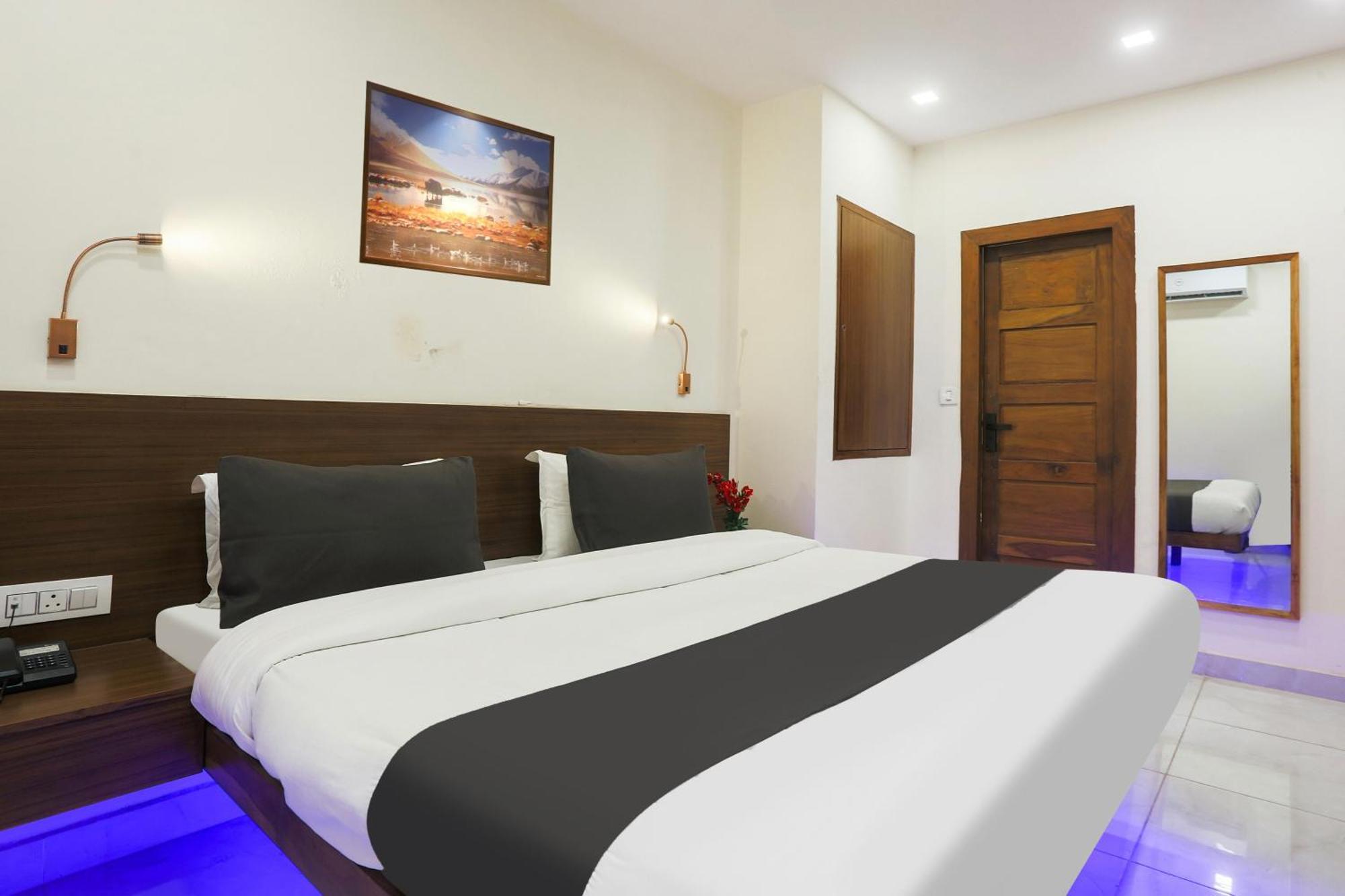 Super Townhouse Vikaspuri Otel Delhi  Dış mekan fotoğraf
