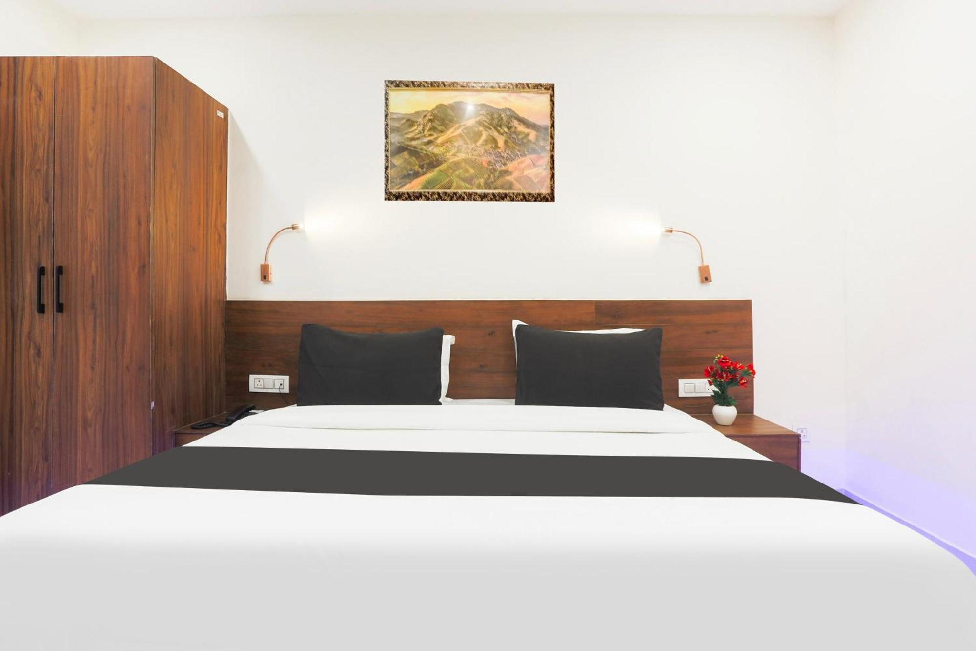 Super Townhouse Vikaspuri Otel Delhi  Dış mekan fotoğraf