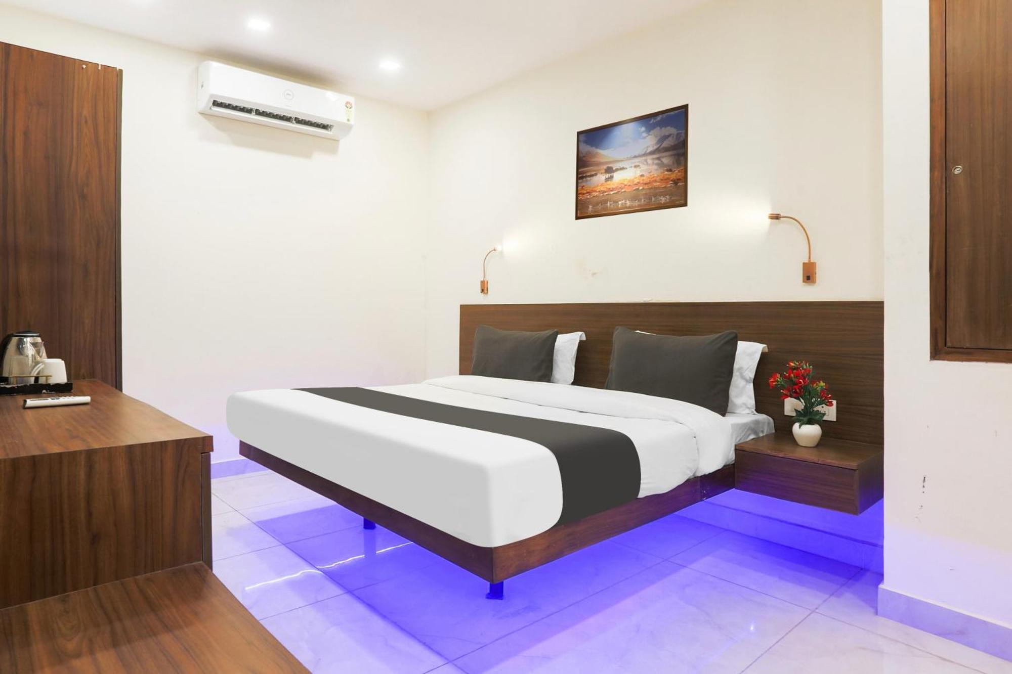 Super Townhouse Vikaspuri Otel Delhi  Dış mekan fotoğraf