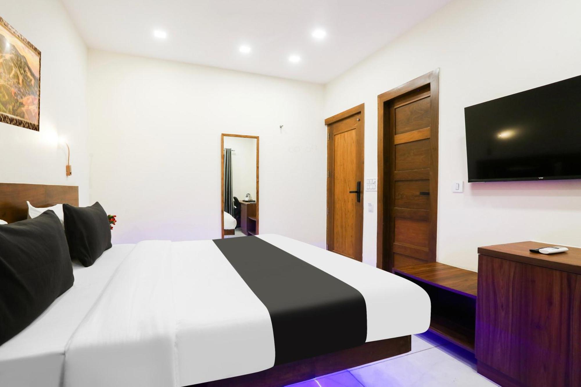 Super Townhouse Vikaspuri Otel Delhi  Dış mekan fotoğraf